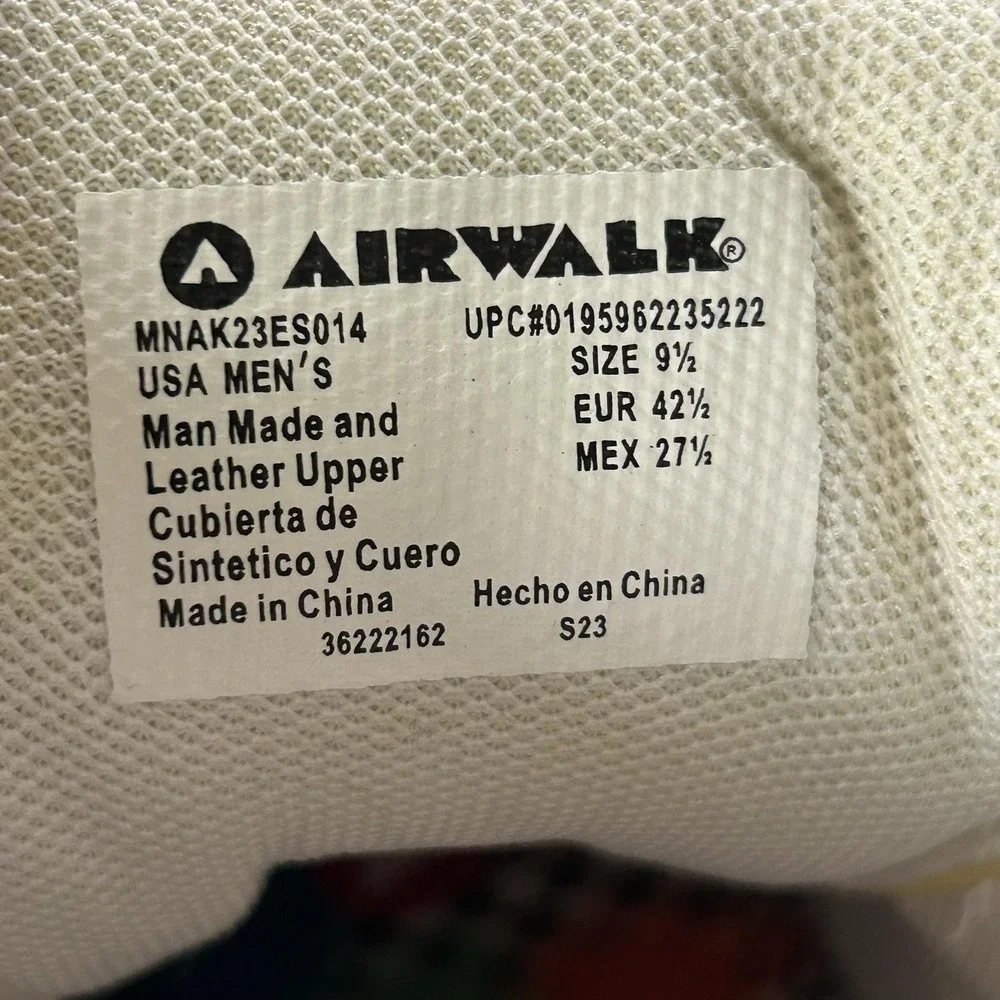 Airwalk Huntington Men 9.5 White‎ Canvas Suede Gum Sole Skate Sneakers